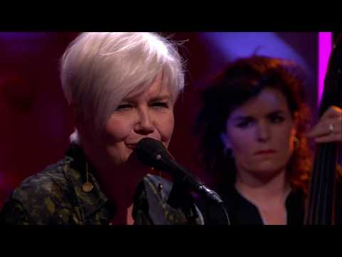 Het Groot Nederlands Songbook: Mathilde Santing - Malle Babbe (Rob de Nijs)