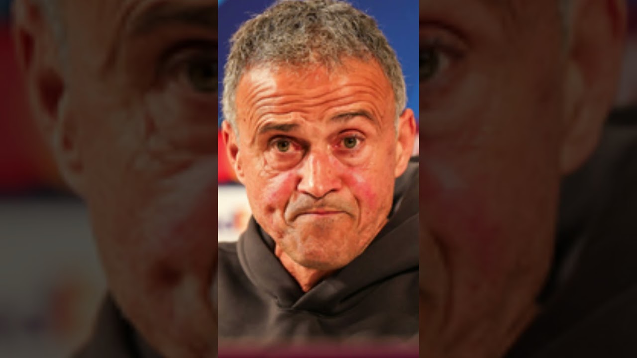 Journalists at a migration disinformation workshop in Bamako, Mali, restoring truth about migrant journeys.