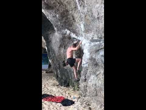 Thailand, Phra Nang Beach. Little Shit 6C. No Rope, onsight