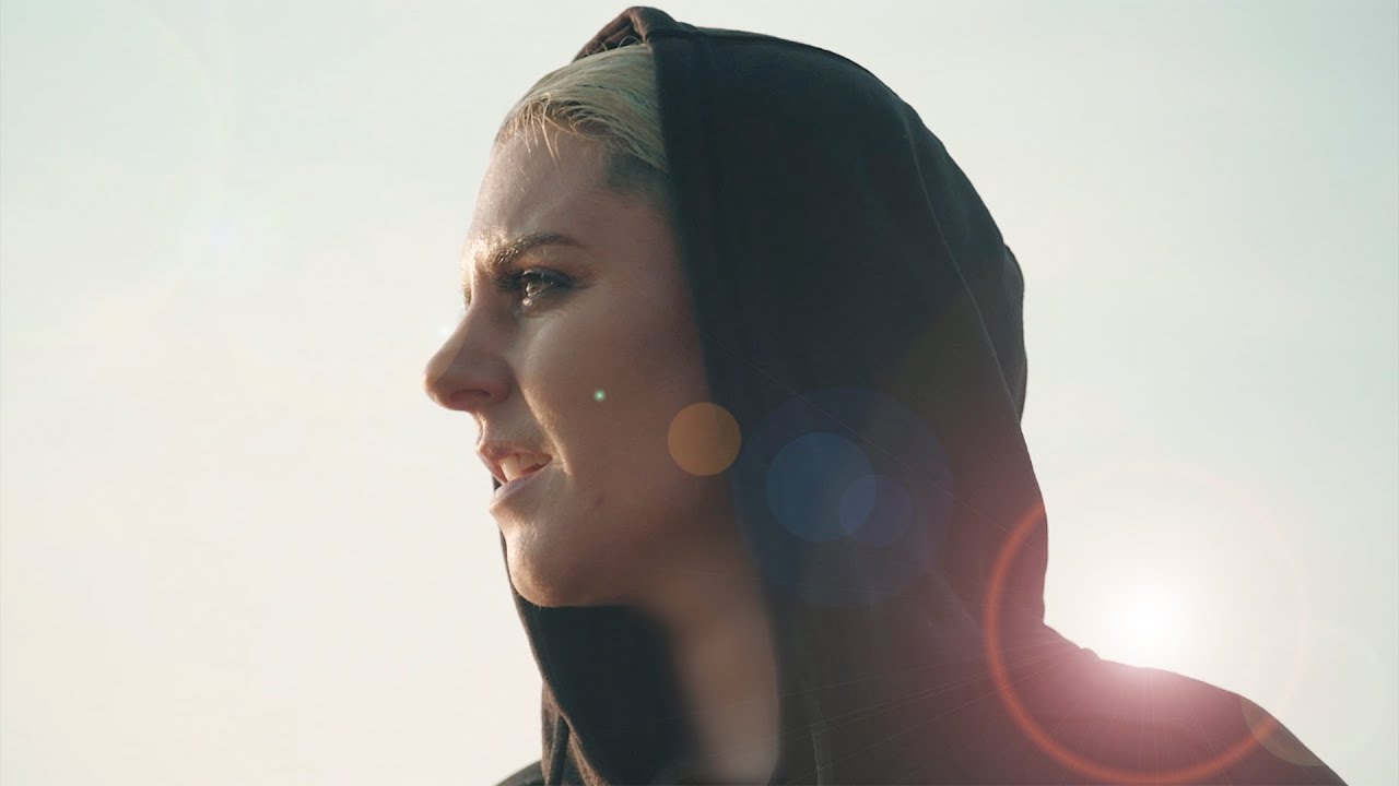 Christina Novelli — Beautiful Life