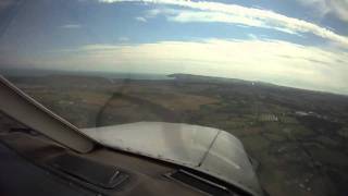 preview picture of video 'PA28 approach, landing and taxi at Bembridge airport Runway 30'