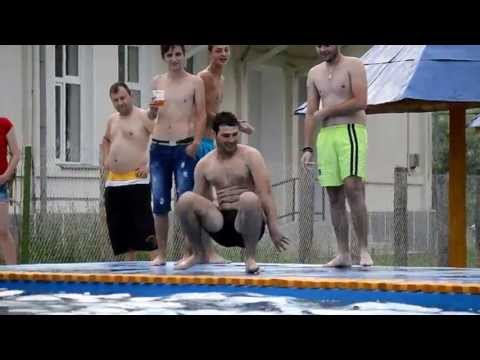 dans la piscina gradistea