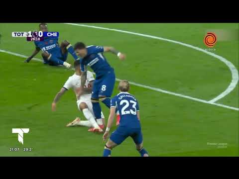 El brutal planchazo de Cuti Romero a Enzo Fernández: el cordobés se ganó la expulsión