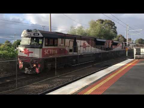 SCT014 SCT004 CSR008 passing Werribee Station