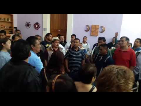 Artesanos mantienen tomadas instalações ARIPO