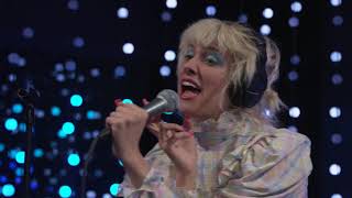 Priests - Pink White House (Live on KEXP)