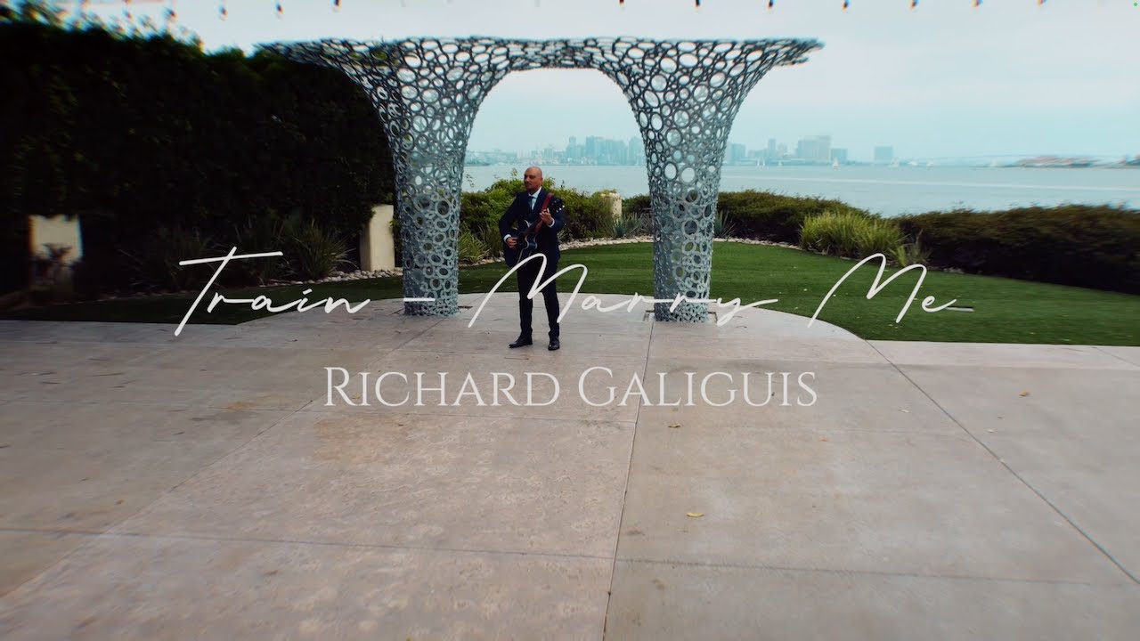 Promotional video thumbnail 2 for Suave Guitarist