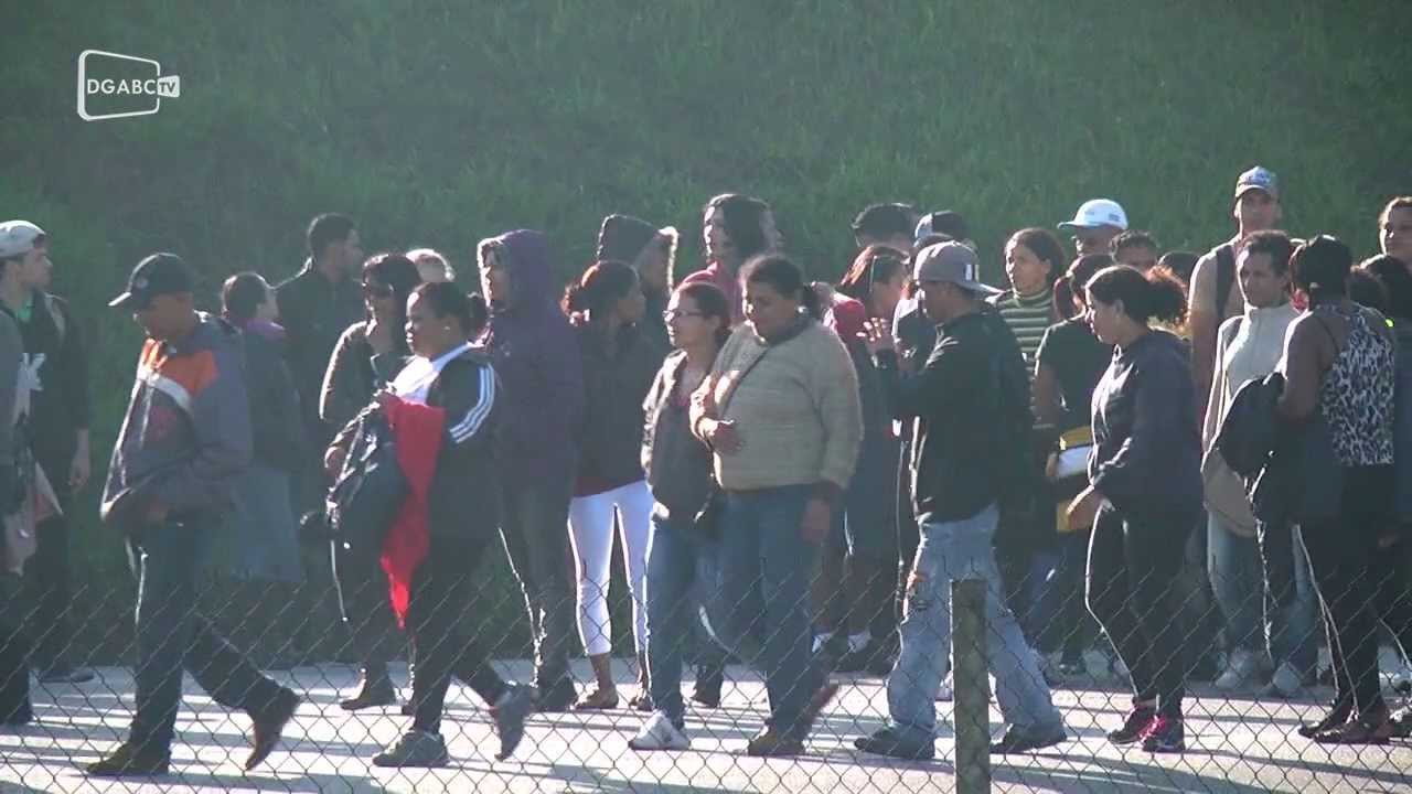 Manifestantes protestam no Paço de SBC; veja vídeo