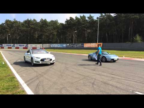 Tesla Model S vs. Tesla Roadster