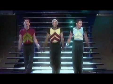 download lagu mp3 mp4 Oliver Madonna Dancer, download lagu Oliver Madonna Dancer gratis, unduh video klip Oliver Madonna Dancer