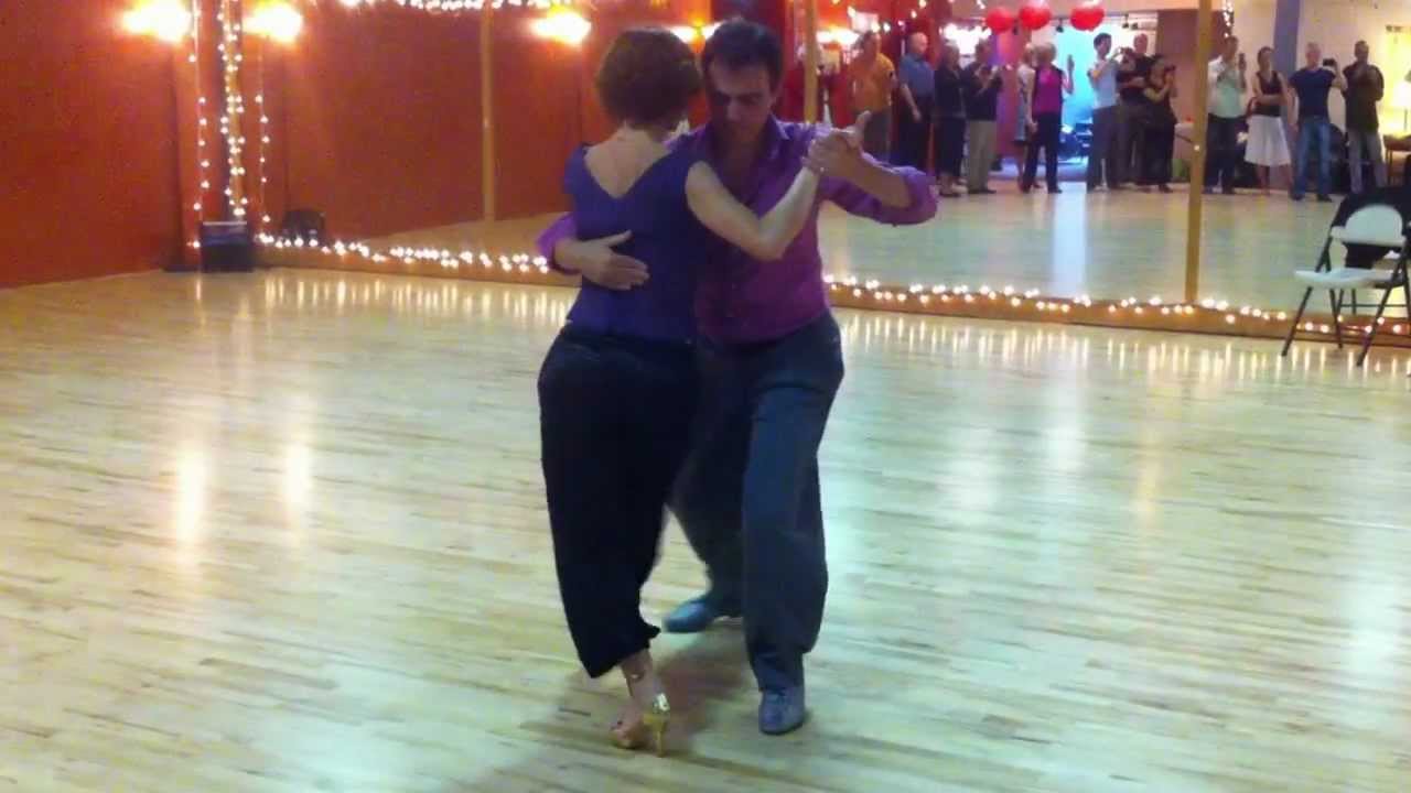 Esteban Moreno and Claudia Codega - Turns & Boleos class review