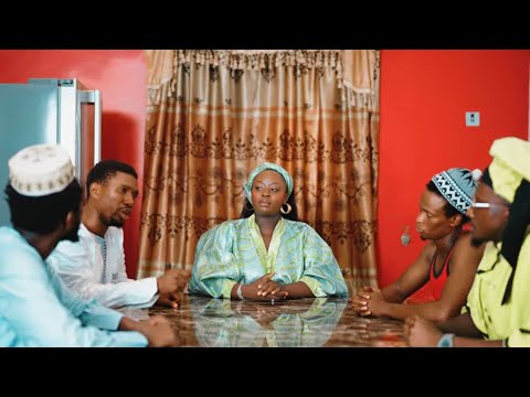 KAA AMNA(Official Music Video)-BSE Ft Barhama & Abdou Kharr.