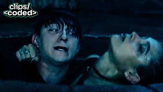 uncharted (2022) - tom holland and sophia ali almost drown for treasure