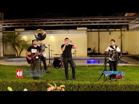 La Cosa Nostra Ft. Omar Ruiz - Bien Locos (En Vivo 2017)