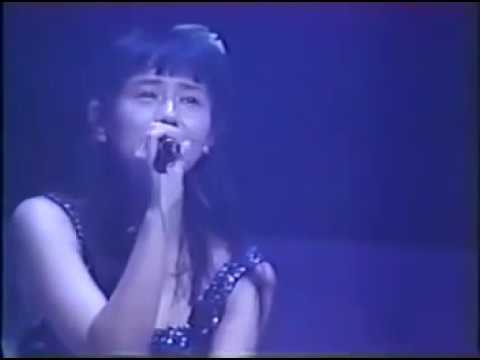Kogarashi ni Dakarete 小泉今日子 木枯らしに抱かれて