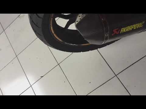 Akrapovic Carbon original R25