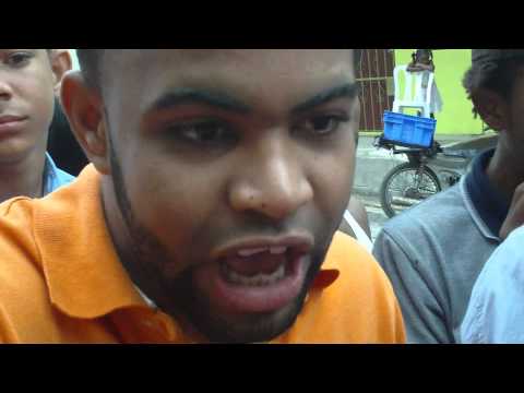 Mr junior.El Forence vs Negro Activo y El Makabro - improvisando 2013