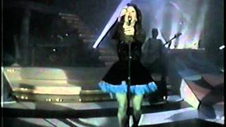 Alejandra Guzman "Quiero Armar Un Escandalo"