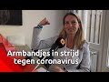 Blauwe armbandjes in strijd tegen corona zijn populair.