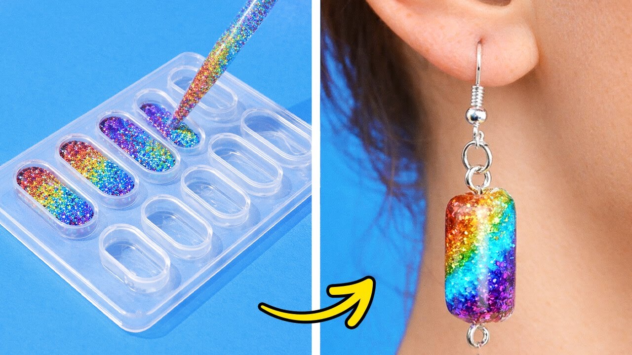 😍 HOW TO USE EPOXY RESIN 🎨 DIY Rainbow Jewelry at Home