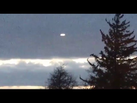 Prueba de que los ovnis se camuflan o cambian de dimensión Prueba de que los ovnis se camuflan o cambian de dimensión