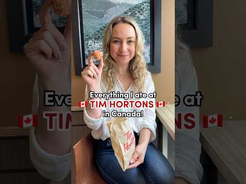 O que mais eu preciso experimentar no Tim Horton’s?! 🇨🇦 #timhortons #canadianfood #canada