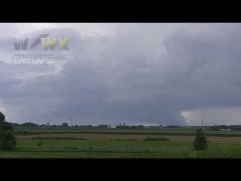 T-storm Pulling in Cool Air - St. John , WI - 8/10/2017