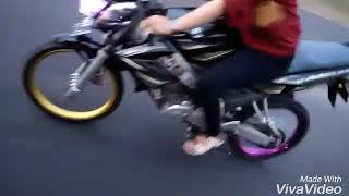 Download lagu Cewek cantik vijar jari' vixion old hitam joss mp3