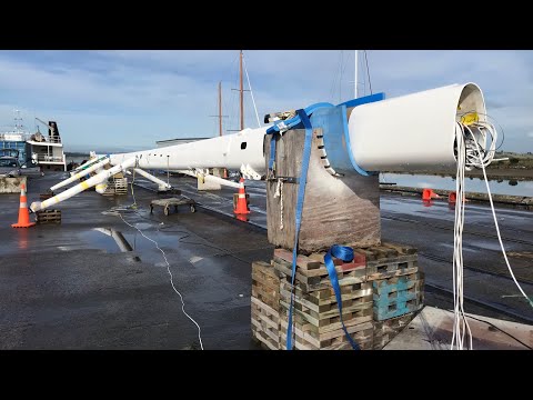 Discovery 67 - Mast Installation New Zealand