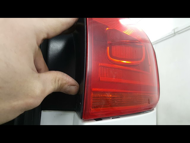 Как Снять Задний Фонарь Фольксваген Тигуан 2018