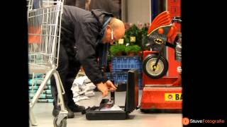 preview picture of video 'Gewapende overval supermarkt Nieuwendijk (2013-01-'