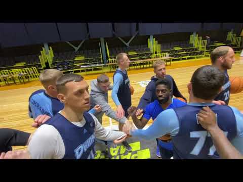 Днепр прибыл в Киев на баббл