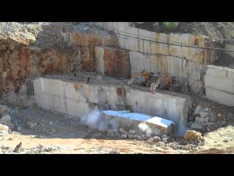 Massive Brescia marble quarry wall comes down in Italy