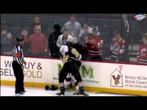Bobby Farnham vs Darcy Zajac