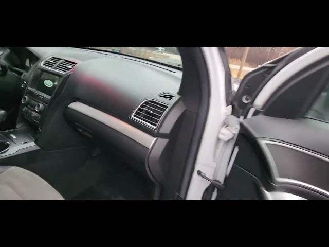 2017 Ford Explorer - Image 60