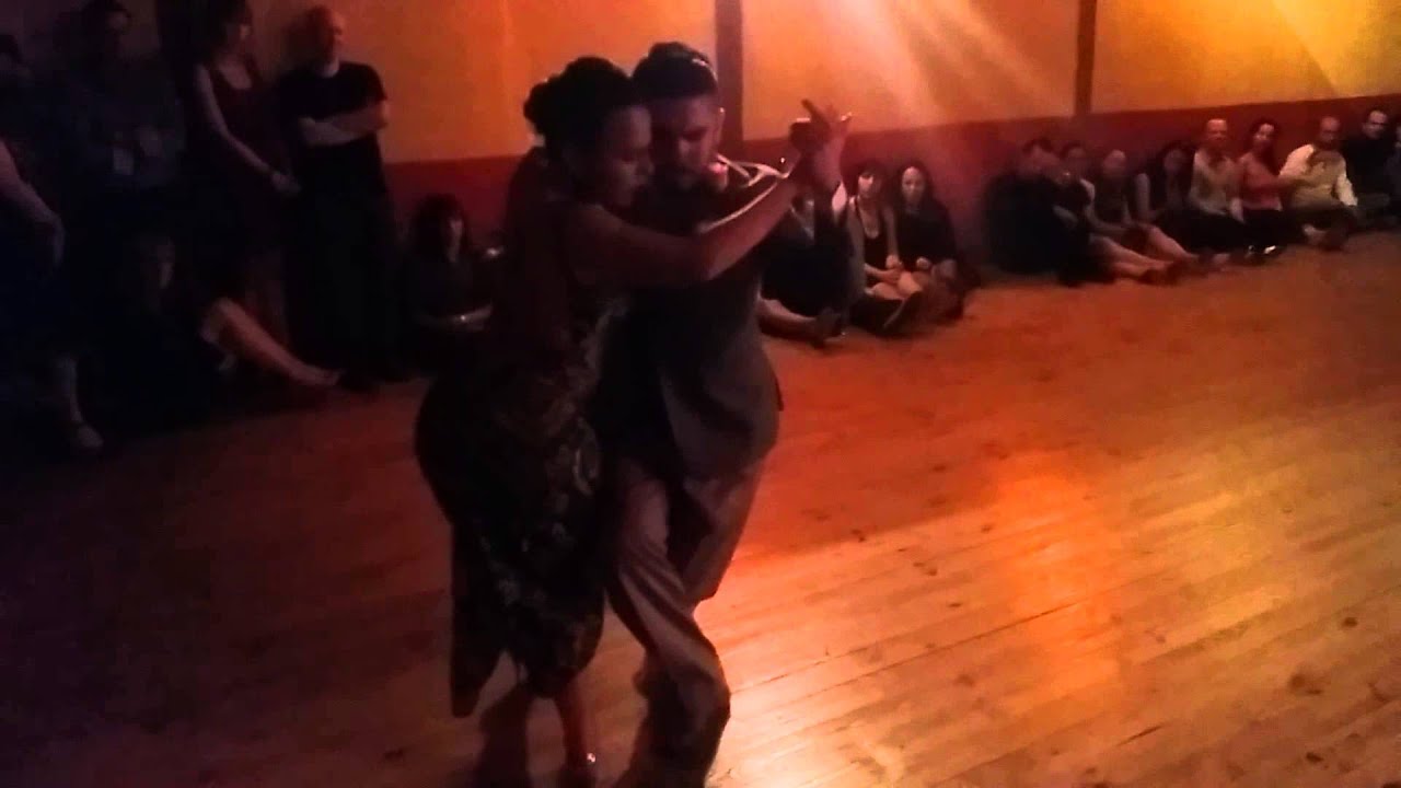 Virginia Pandolfi & Jonatan Aguero 4/4 - 17oct2015