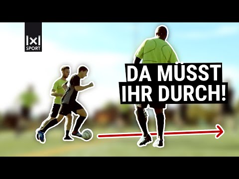 Fußballübung Durchgangsspiel - Trainiere spielnahe Situationen mit einem 4 gegen 4