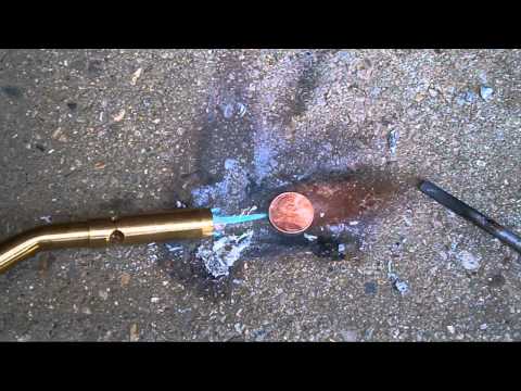 The difference between a 1982 and 1983 pennies