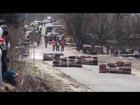 41 Rajd Świdnicki - Witoszów-Złoty Las - dohamowania przed szykaną w Modliszowie