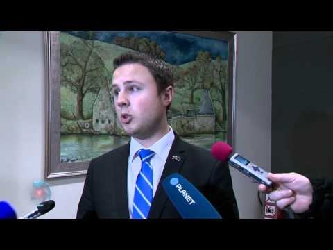 Bučke E09P02 - SDS   STRANKO ZAPUŠČAJO VIDNI ČLANI