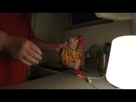 MongoTV_7385 - SÆTTER POMFRITTER OVER LØRDAG AFTEN OG SER NETFLIX