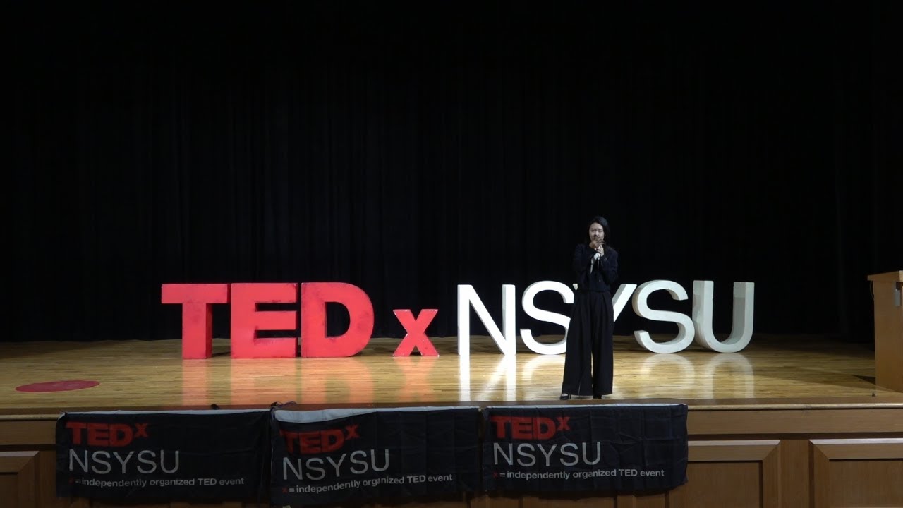 用世界的語言說出我們的故事 | Kristine Liu | TEDxNSYSU