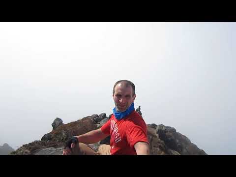 Lofoten Islands in NORWAY, HIKE to DJEVELPORTEN & MT.FLOYA!