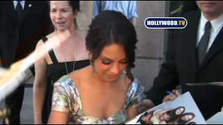 Автограф-сессия Милы Кунис