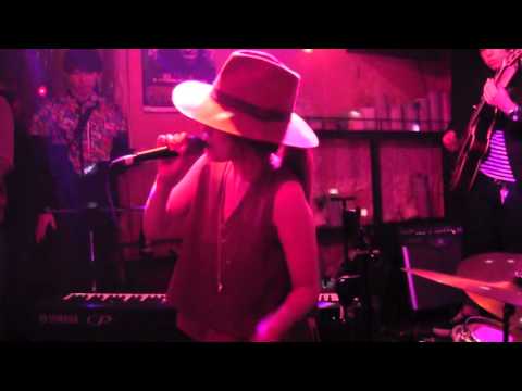 “Keep On Loving You” / Soul Hood（ソウルフード）Live at ONZO（2015.10.10）