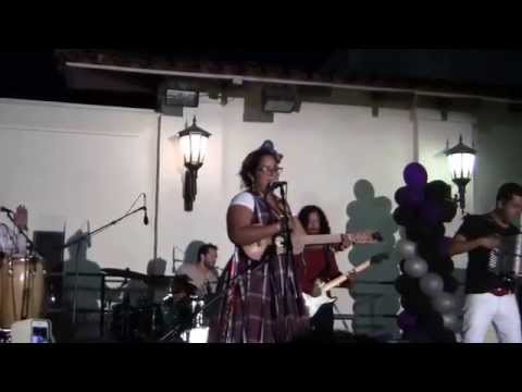 La Santa Cecilia - La Morena (Baldwin Park 2014)