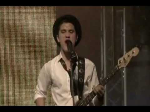 Rock Bones - Familia Punk (Celebraton 2011)