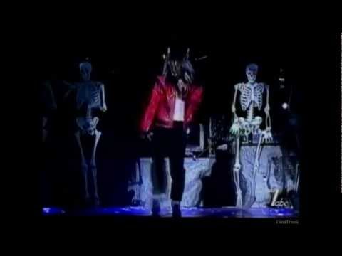 Michael Jackson。。Thriller。。(With  Red Jacket)