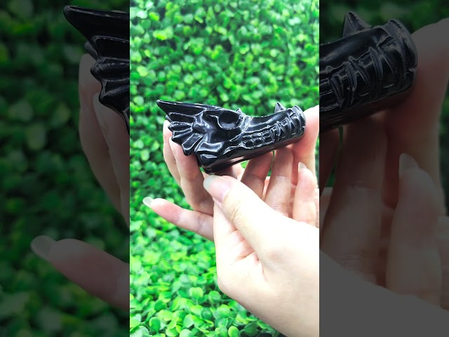 Vídeo relacionado con AtkitS Cristal Obsidiana Natural Daga Cristal Tallado corazón Cuchillo artesanías Hombres Regalos Magia talismán Bruja Suministros (Size : 2PCS)