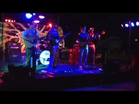 The Wheelers Band - Don't Keep Me Wonderin' [Michael Jackson one arm pushups @ 1:20]